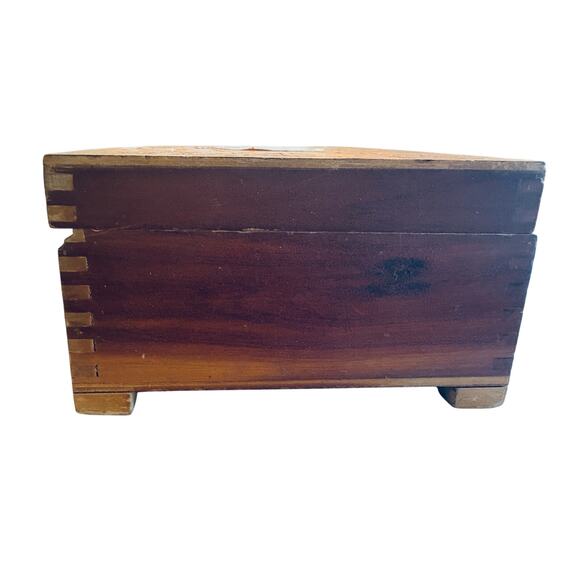 VTG Floral CARVED WOOD DOVE TAIL HINGED TRINKET JEWELRY BOX Pastoral Scene - Picture 4 of 10